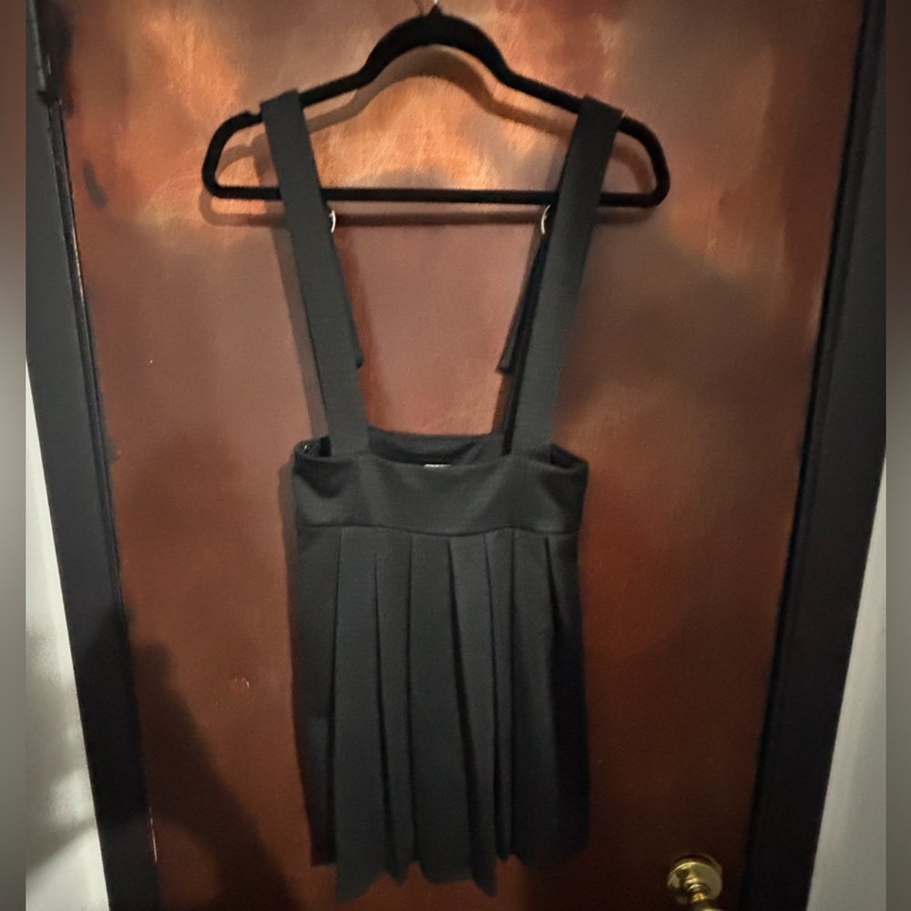 Forever 21 black skirt with adjustable straps - Picture 2 of 3